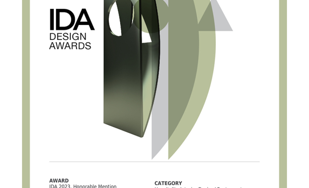 本文由OPEN编辑部撰写

美国IDA 国际设计大奖（International Design Awards），旨在表彰「设立新标准」与「突破室内设计界限」、「改变人们生活和工作空间」的优秀设计师及团队。以创新性、实用性和发展性等多种面向为评选标准，发掘建筑、室内设计、产品设计、平面设计和时尚方面的新兴人才，每年吸引来自数十个国家的顶尖设计者，竞相角逐此项权威大奖！

呼应餐厅为高端日式锅物店的定位，简兆芝室内设计 简兆芝 主持设计师 以原石、石皮、木质、金属等现代风建材，结合日本竹子与传统纸笼，一展古今交融的别緻氛围，禅韵美作《和光润月》深得本届赛事评审青睐，摘得「Honorable Mention」荣耀，为品牌再添一笔美誉！
