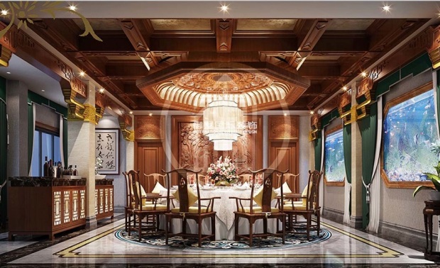 中式古典感强烈的吊顶吊灯，门窗装饰，搭配现代旋转餐桌，毫无违和感。
优雅端庄的花束，为餐厅空间注入不息生命力。