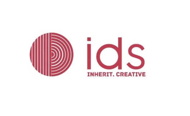 IDS国际设计中心是中国教育部职业院校艺术设计类专业教学指导委员会指导下成立的社会团体。2011年开始筹建，2015年IDS国际设计中心在法国皮尔卡丹艺术中心正式挂牌。以创建国际设计人互相交流、业务合作、产业对接平台为初衷，旨在引进优秀的设计理念，促进优秀设计文化的传承与发展。