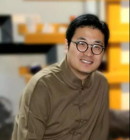 朱谦知
中国青年设计师创想峰会组委会执行主席
  
